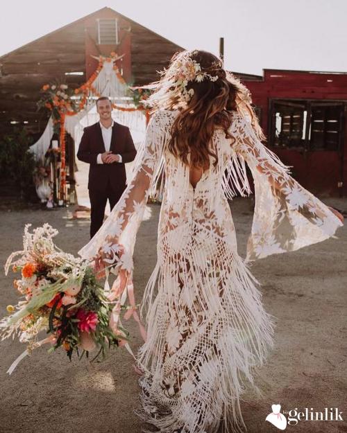 Uzun Kollu Salaş Dantel Gelinlik