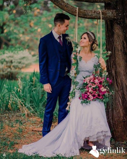 Uzun Kollu V Yaka Dar Kesim Nişanlık Modeli