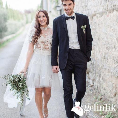 Dantel Detaylı Transparan Omuzlu Mini Gelinlik