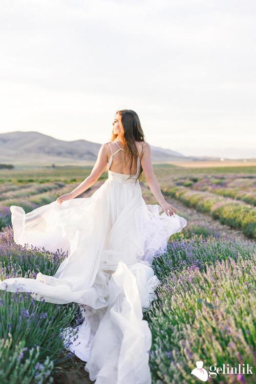 İp Askılı Sırtı Açık Sade Salaş Gelinlik