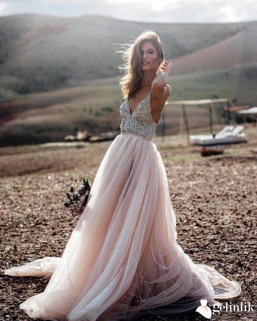 V Yaka Salaş Taş Süslemeli Nişanlık