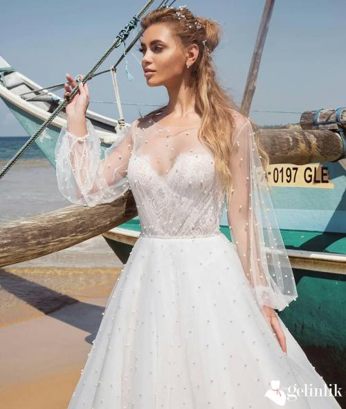 Sırtı Açık Transparan Kol Ve Omuzlu A Kesim Gelinlik