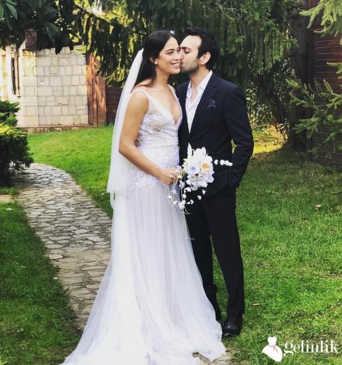 Nilüfer Gürbüz Gelinlik