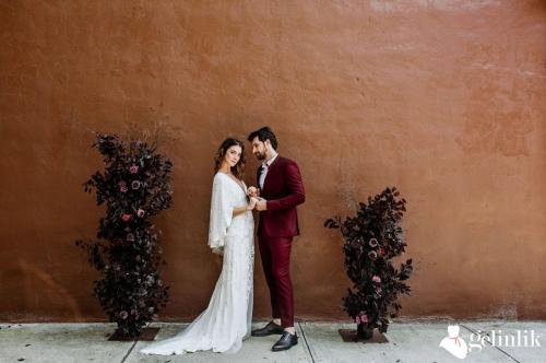 Salaş Model V Yaka Çiçek Süslemeli Gelinlik