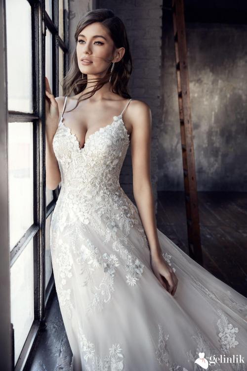 İp Askılı Çiçek Desenli A Kesim Gelinlik