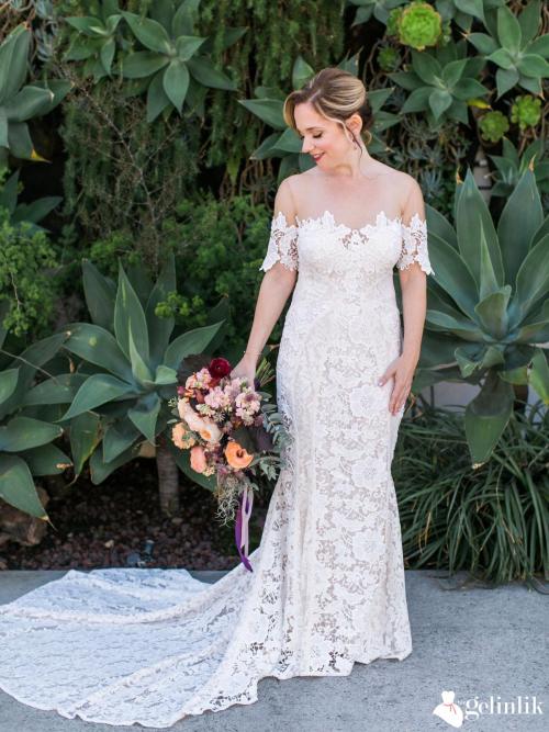 Düşük Omuzlu Dantel Balık Gelinlik Modeli