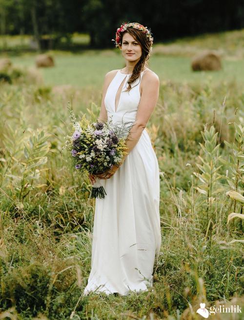 Sırtı Açık Kolsuz Sade Salaş Gelinlik